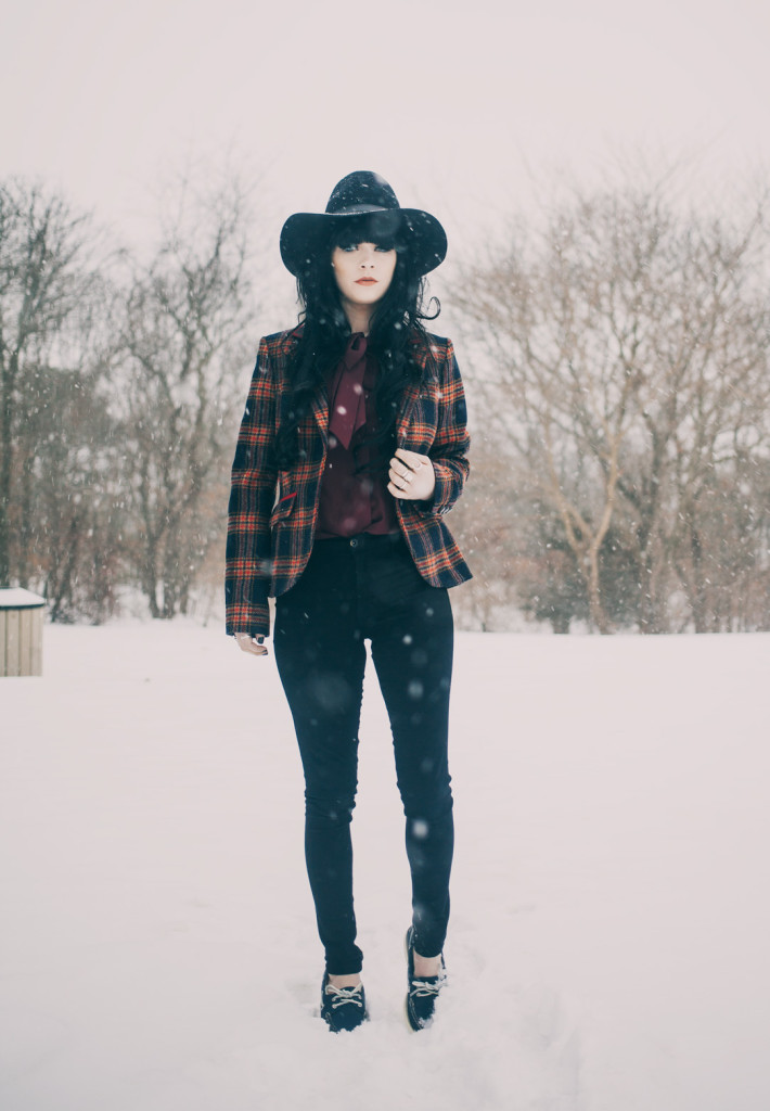 sperry snow